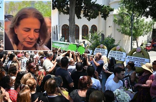 Evlat acısıyla yıkılan annenin feryadı yürekleri dağladı: Ece İrtem’in annesi cenazede ayakta duramadı