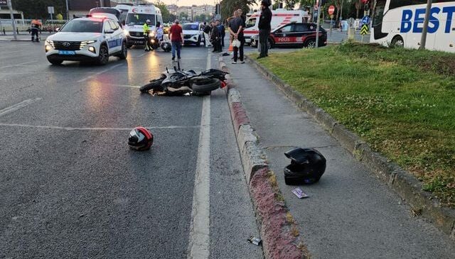Fatih’te 3 motosiklet birbirine girdi: 1’i ağır 5 yaralı