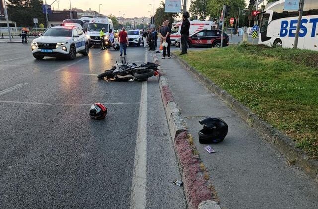 Fatih’te 3 motosiklet birbirine girdi: 1’i ağır 5 yaralı