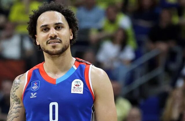 Fenerbahçe Beko, Shane Larkin için devrede