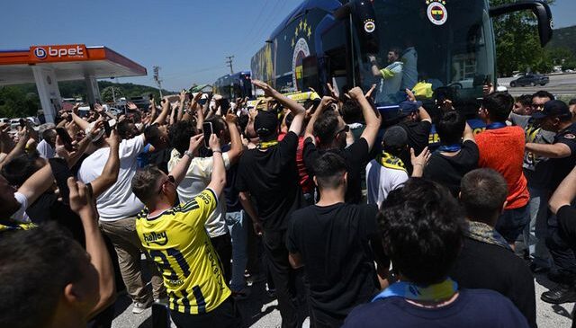 Fenerbahçe’nin kamp kadrosu belli oldu! Mert Hakan detayı