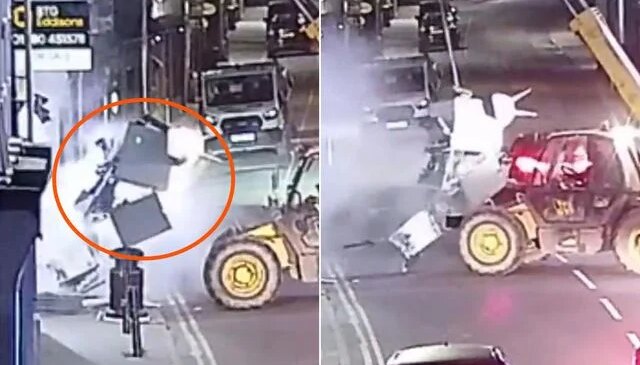 Film gibi soygun: Çalıntı iş makinesiyle ATM’yi duvardan söküp kaçtılar