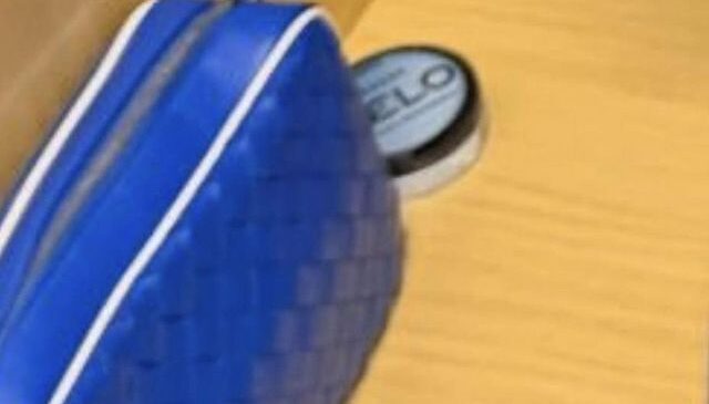Yıldız futbolcunun dolabından çıkana bakın
