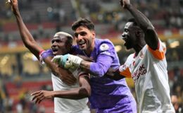 Galatasaray’da sürpriz! Gidecek deniyordu, takımda kalıyor