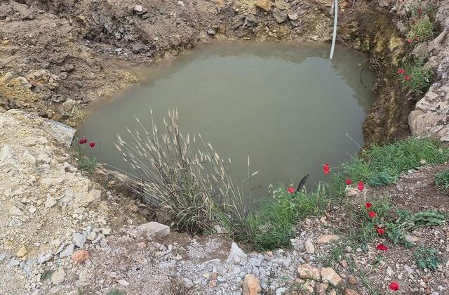 13 ve 15 yaşındaki iki kardeş su dolu inşaat çukurunda can verdi