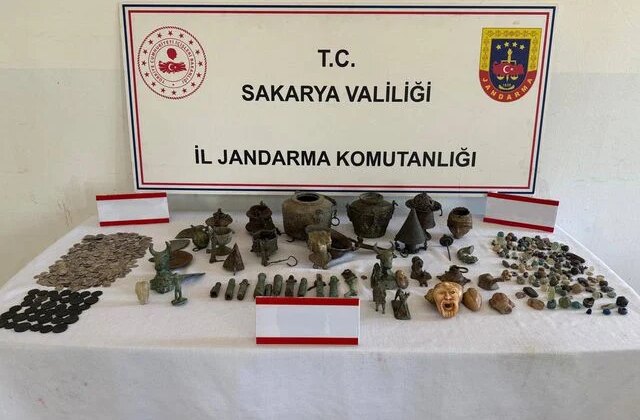 Evini kaçak müzeye dönüştüren şahıs yakalandı