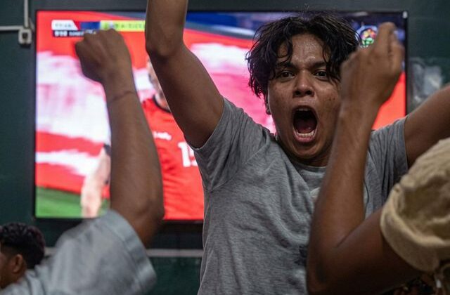 Görüntüler o ülkeden: Yedikleri gole gol atmış gibi sevindiler! İşte sebebi