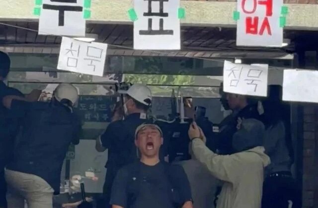 Güney Kore’de oy pusulası yetersizliği nedeniyle başlayan protestolar 11. gününde sürüyor