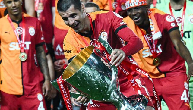 Hasreti sona erdi! Morata geri dönüş yolunda