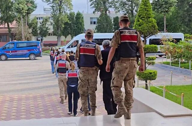 Usulsüz sağlık raporu düzenleyerek kamuyu 200 milyon TL zarara uğratan 4 kişi tutuklandı