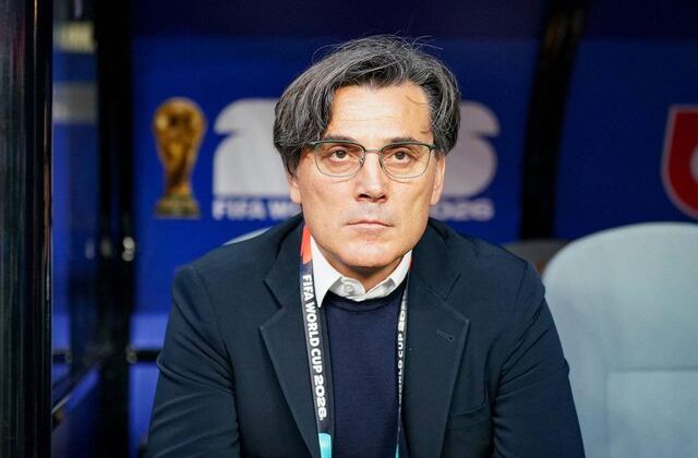 Herkes tişört giyerken Montella’nın maç kombini olay oldu