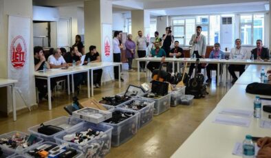 İETT otobüslerinde unutulan binlerce eşya satışa çıktı
