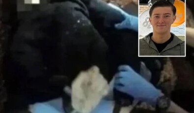 İngiltere’de polisin bıçaklanarak ağır yaralanan genci kelepçelediği anlar ortaya çıktı