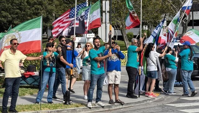 İran Milli Takımı’na Los Angeles’ta protesto