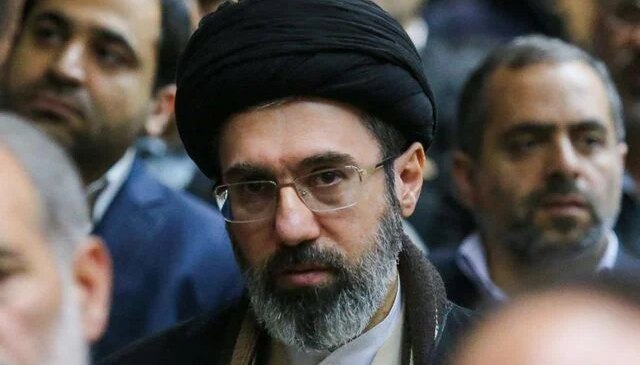 İran’ın dini lideri Hamaney’den İsrail mesajı: Siyonist rejimin nefesi tükendi