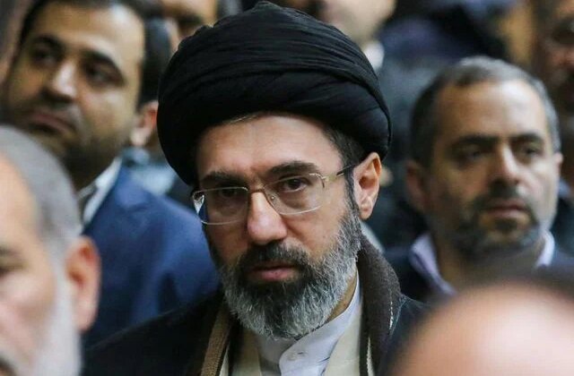 İran’ın dini lideri Hamaney’den İsrail mesajı: Siyonist rejimin nefesi tükendi