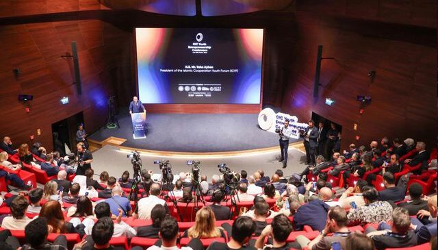 İslam İşbirliği Teşkilatı Gençlik Girişimcilik Konferansı İstanbul’da başladı