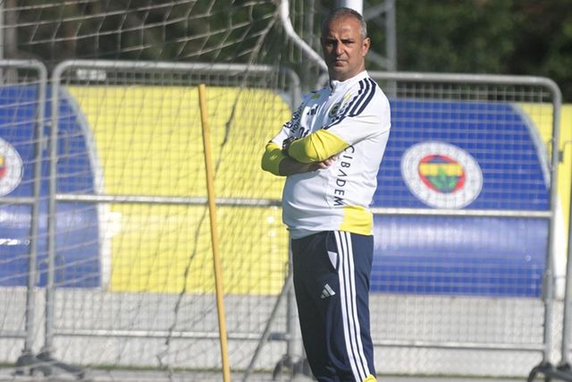 İsmail Kartal ilk idmanına çıktı! Sıcakta giydiği eşofman taraftarı şaşırttı