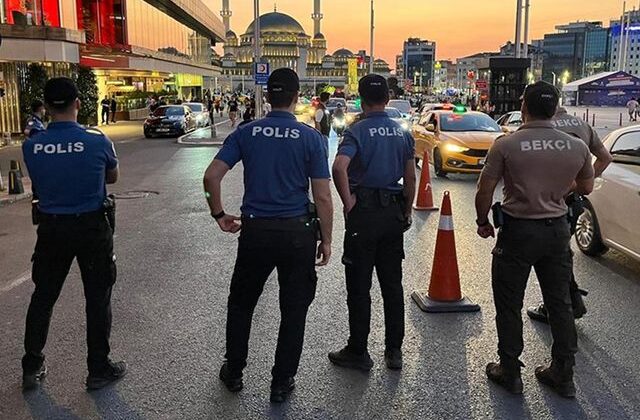 İstanbul’da dün akşam 1018 kişi gözaltına alındı