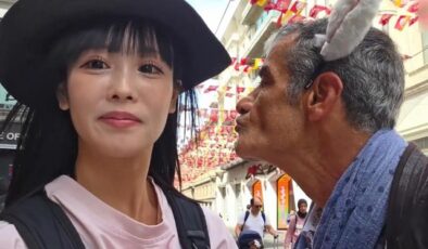 Taksim’de skandal görüntü! Japon yayıncıyı rahatsız etti, esnaf müdahale etti