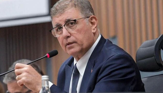 Cemil Tugay, CHP’den istifa etti
