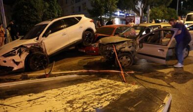 Direksiyondayken kalp krizi geçiren sürücü hastanede hayatını kaybetti