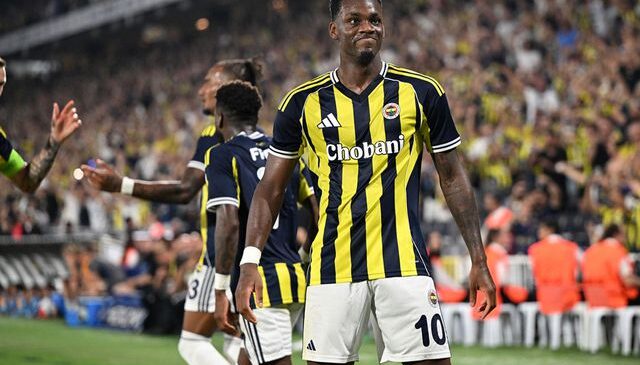 Jhon Duran, Galatasaray’a transfer oluyor
