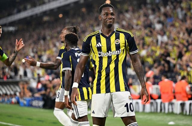 Jhon Duran, Galatasaray’a transfer oluyor