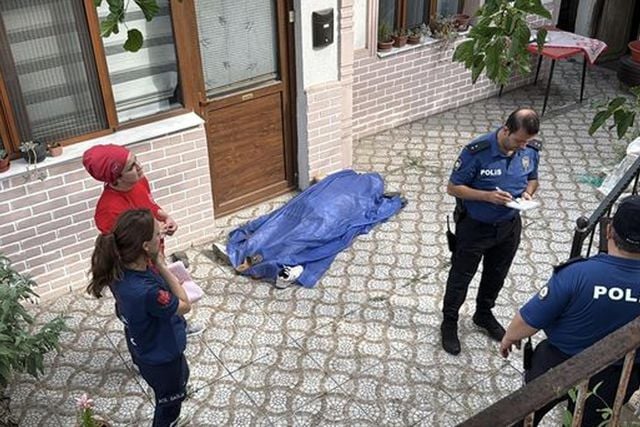 Karabük’te bir kişi evin bahçesinde ölü bulundu