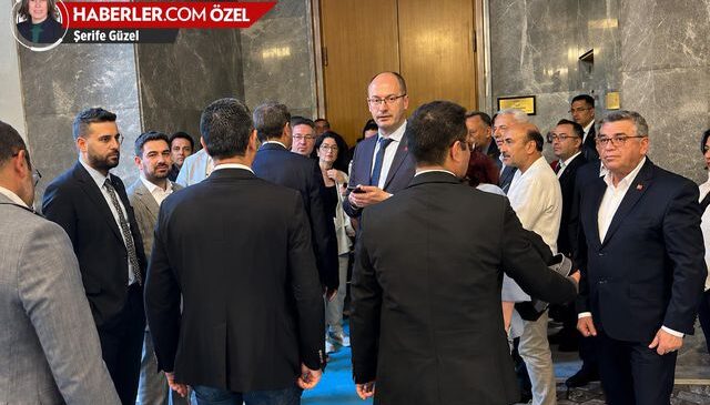 Kılıçdaroğlu mu Özel mi? İşte CHP Grup Toplantısı’nın yapılacağı salona ilk gelen ekip
