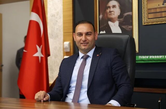 Kilis Belediye Başkanı Hakan Bilecen CHP’den istifa etti