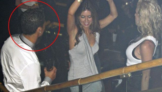 Kim olduğunu tahmin edemezsiniz! Yıldız ismin genç hali olay oldu