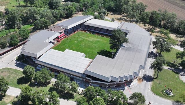 Kırpınar’a tam 2 ton zeytinyağı getirildi