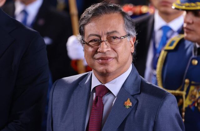 Cumhurbaşkanı Petro’nun görevden uzaklaştırıldığı iddiası Kolombiya’yı karıştırdı