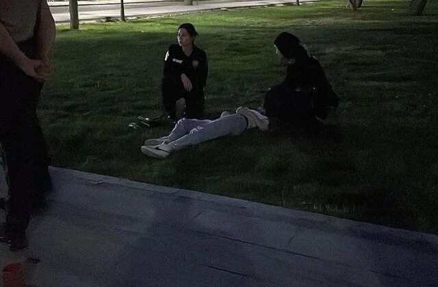 Kız çocuğu parkta baygın bulundu