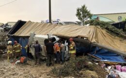 Manisa’da üç aracın karıştığı zincirleme kaza: 2 ölü, 4 yaralı