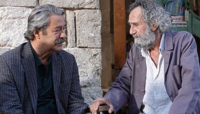 Menderes Samancılar’dan 50 yıllık dostu Kadir İnanır’a duygusal veda: Sanki vurulmuşuz bir tarafımız tutmuyor gibi