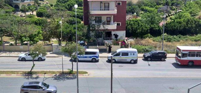 Merdivenden düşen yaşlı adam hayatını kaybetti