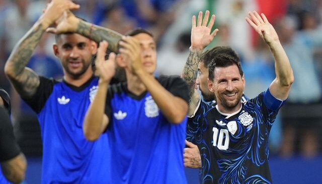 Messi rekor kırdı, Arjantin 3’te 3 yaptı