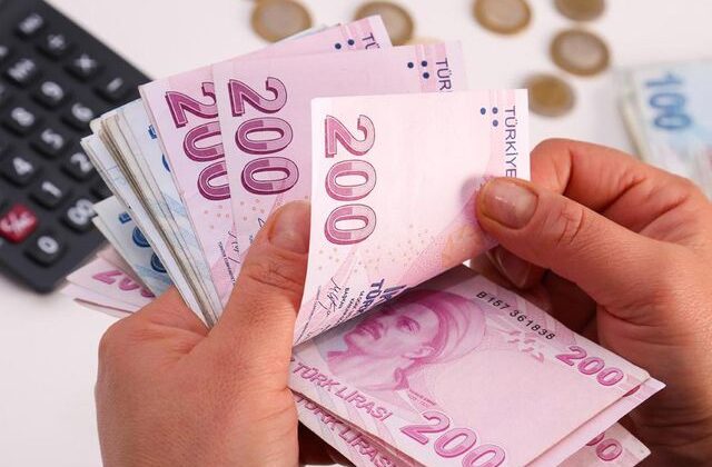 Milyonlar merakla bekliyor! İşte en düşük emekli aylığı için dillendirilen rakam