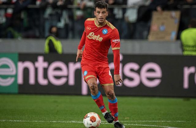 Napoli’nin eski yıldızı Sarıyer’e transfer oluyor