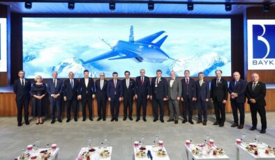 NATO Parlamenter Zirvesi’ne katılan meclis başkanları Baykar Milli Teknoloji Merkezi’ni ziyaret etti