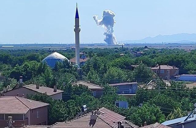 Niğde’de havai fişek fabrikasında patlama! Ölü ve yaralılar var