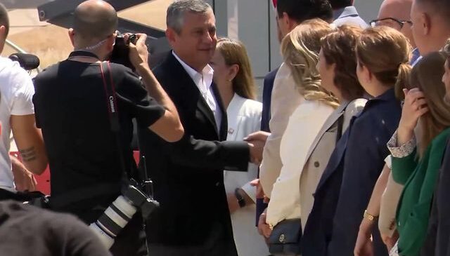 Özgür Özel’e Diyarbakır’da zılgıtlı karşılama