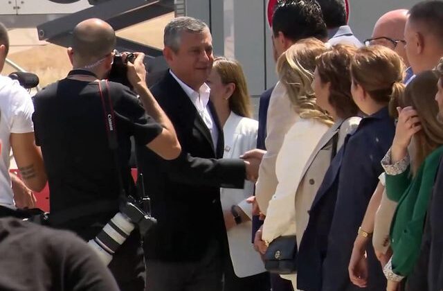 Özgür Özel’e Diyarbakır’da zılgıtlı karşılama