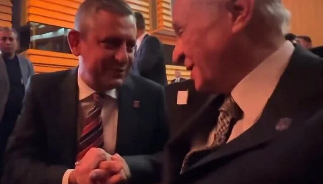 Özgür Özel ile Devlet Bahçeli’den samimi sohbet