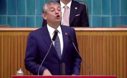 Özgür Özel, parti grubunda ağzını bozdu: Göbek atıyor yavşaklar