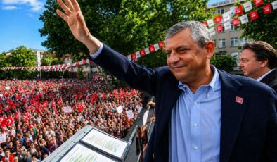 Özgür Özel’den “3 partili” plan: Kendi partisi hazır, 2 partiyi de yanına aldı