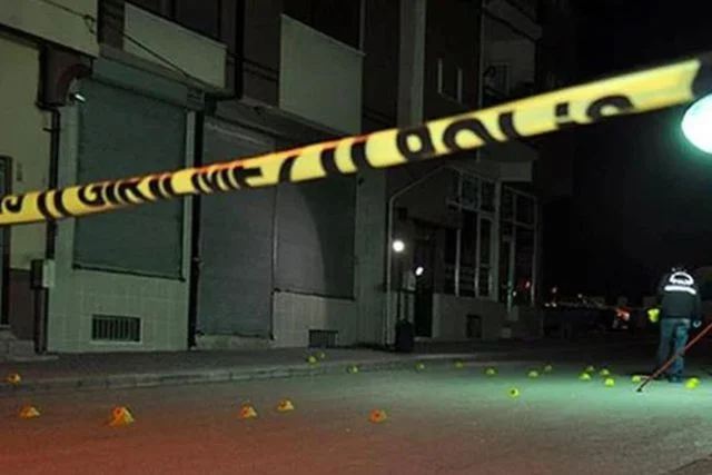 Pendik'te Akrabalar Arasında Silahlı ve Bıçaklı Kavga: 12 Yaralı, 5 Gözaltı