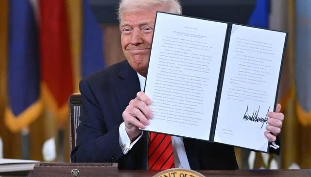 Trump’tan Çin’i kızdıracak hamle! Kara listeye 3 dev eklendi